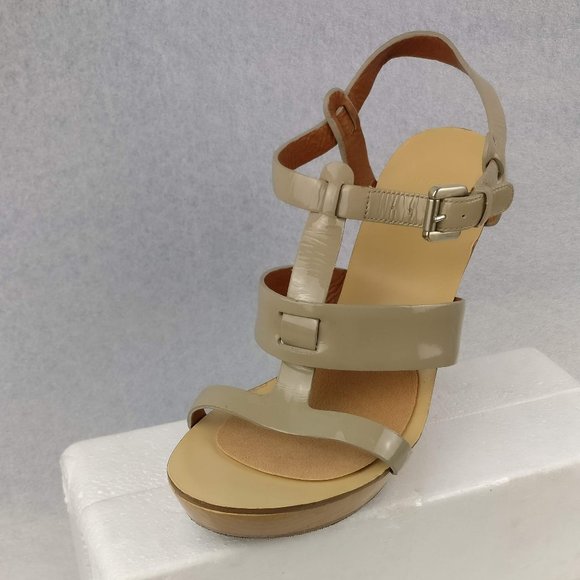 GIVENCHY All Leather Heeled Strappy Minimalist Logo Sandal 7us /5uk - Picture 7 of 9